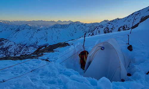 Zeltplatz mit herrlichem Abendpanorama